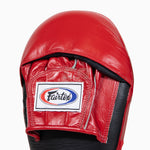 Boxpratzen Fairtex Pro Angular FMV8 Schwarz-Rot