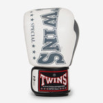 Muay Thai Handschuhe Twins Special BGVL 8 Weiß-grau